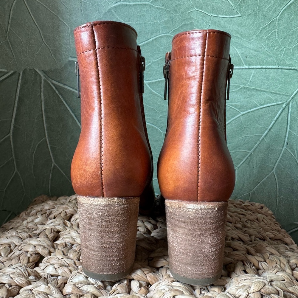 Frye Brown Ankle Boots Size 6.5 Addie Double Zip Cognac - Picture 4 of 8